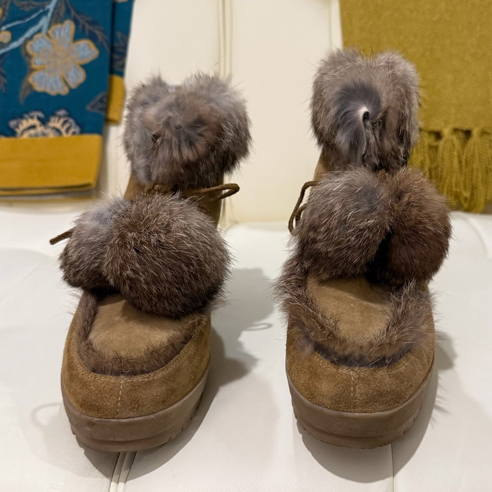 Coach Kataya Ankle Wedge Boots Tan Leather Suede Rabbit Trim Lace Up